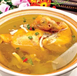 Mách mẹ cách chế biến yến sào với thịt gà bổ dưỡng, thơm ngon tại nhà